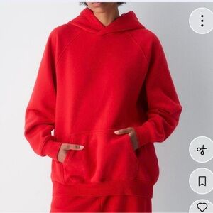 Aritzia Sweatfleece Perfect Hoodie Large Flashing Red